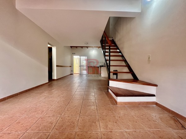 ALQUILER Duplex Berazategui. IMPECABLE
