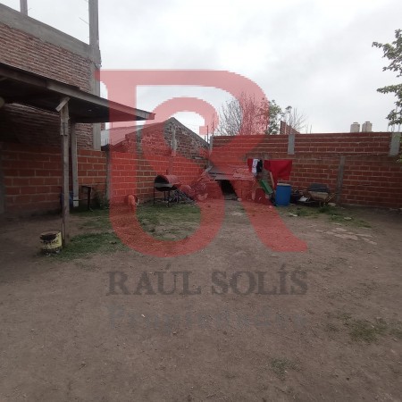 LP - VENTA DE CASA EN EZPELETA OESTE