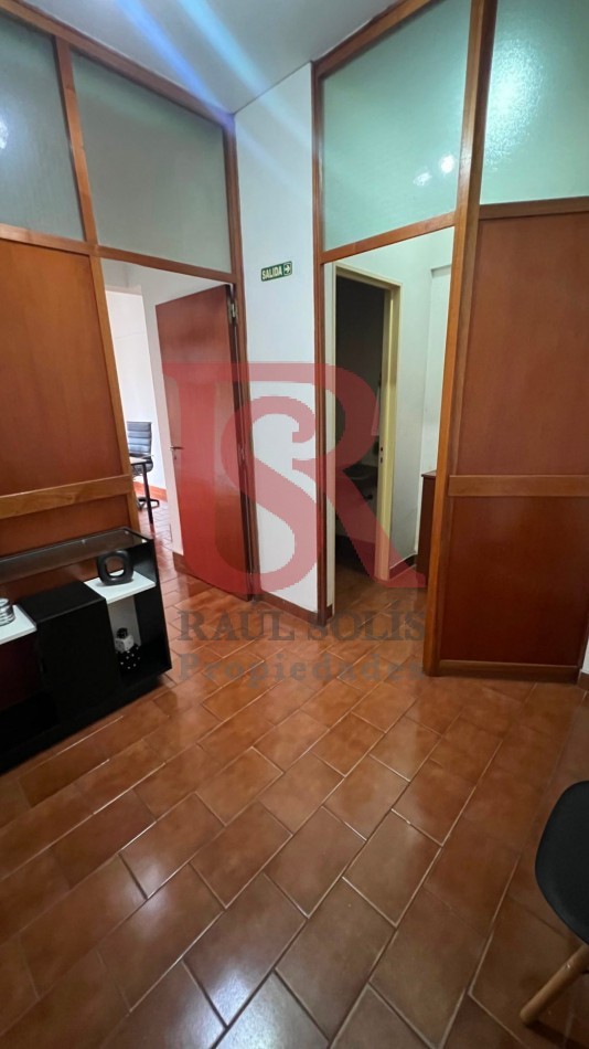 DN - Excelente ubicacion! Ideal oficina, consultorio, showroom, etc. Quilmes centro!!!