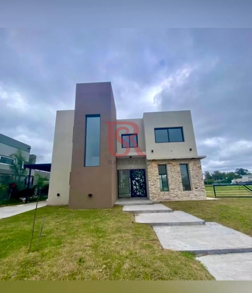 AM. Impecable Casa en Alquiler de 4 ambientes con Piscina