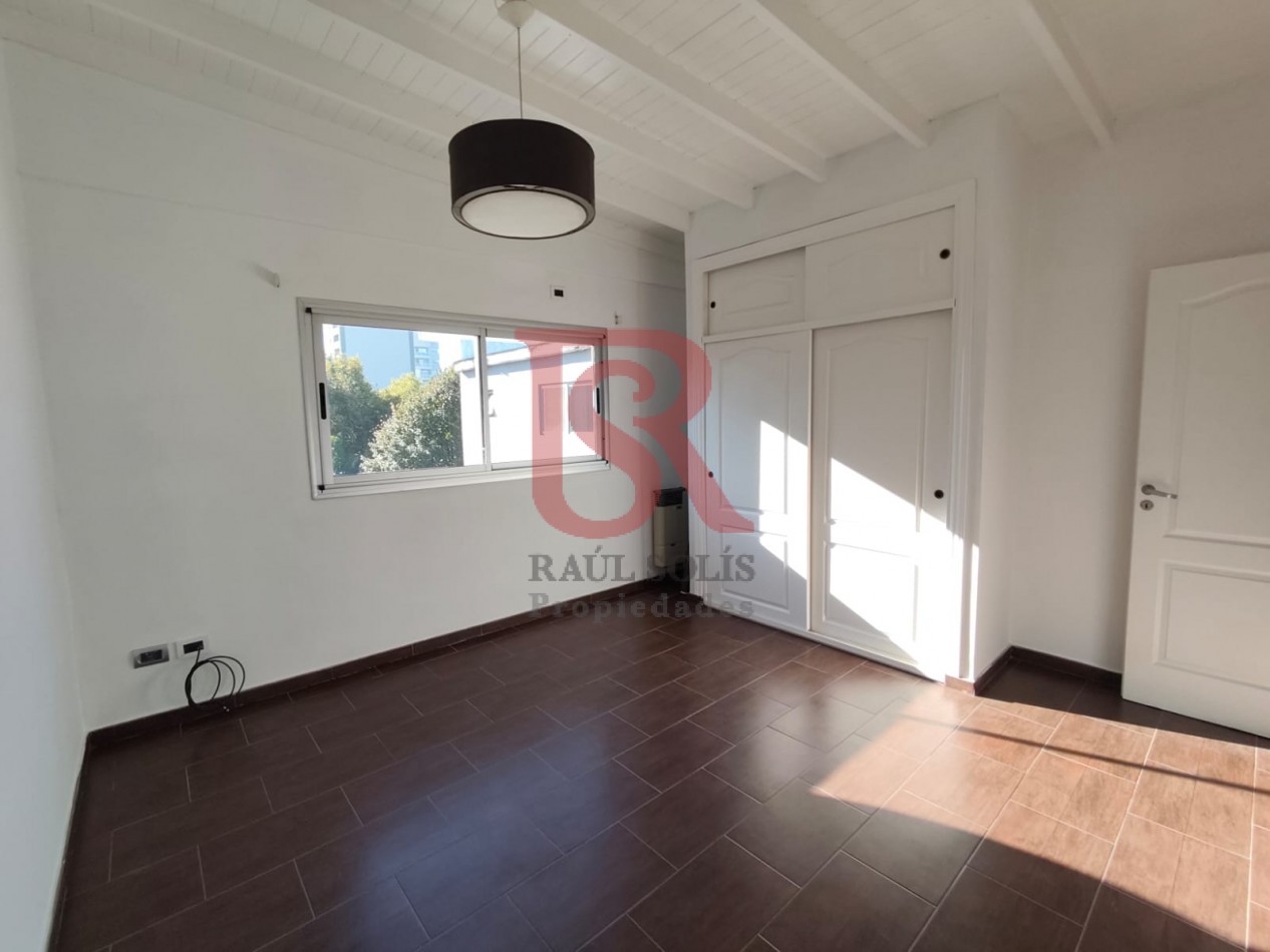 DN - Amplio departamento 3 ambientes con cochera en alquiler, Quilmes