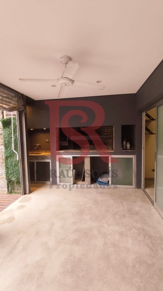 DN - Excelente casa en alquiler en Quilmes residencial!!