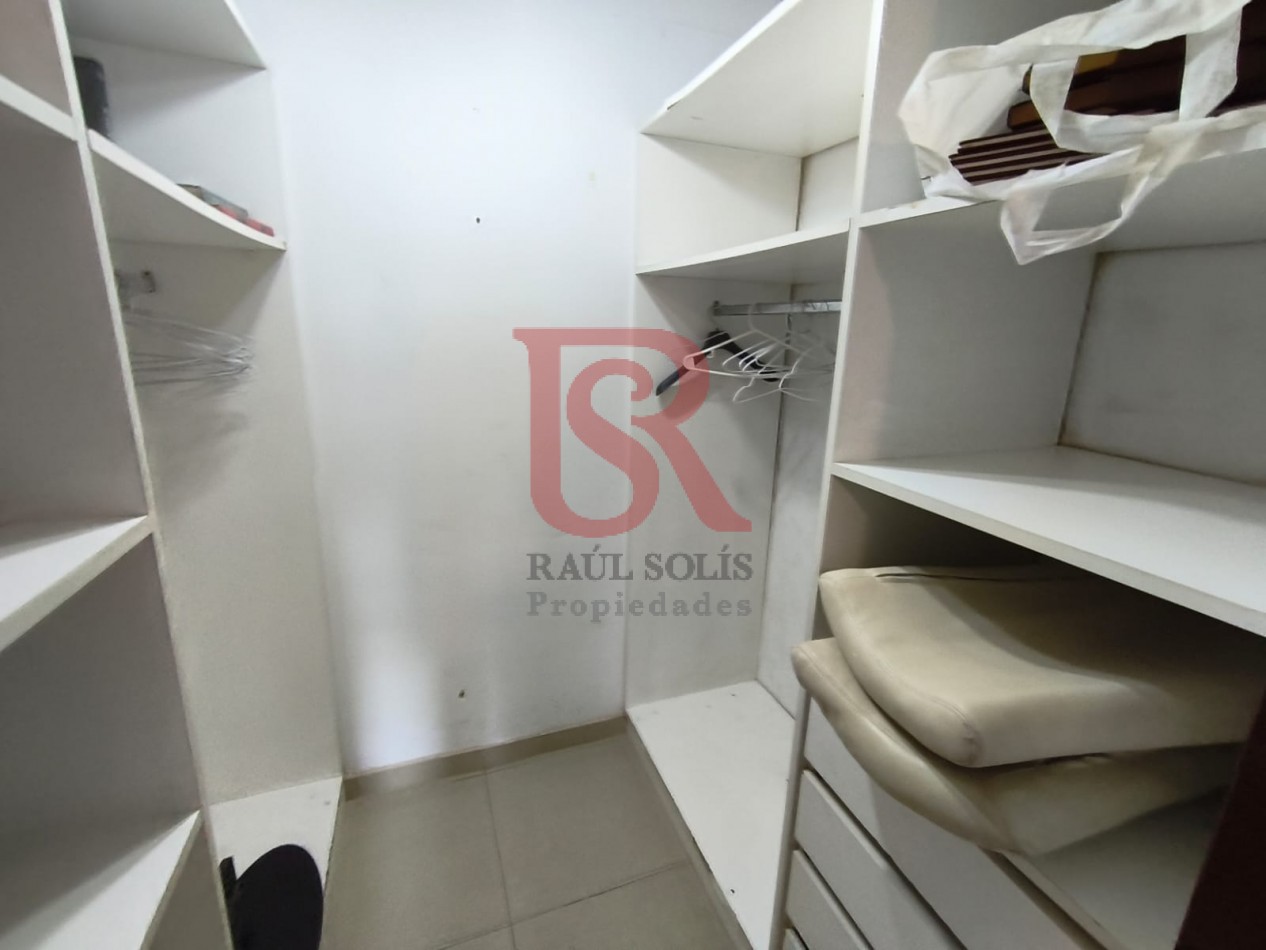 LP - VENTA hermoso departamento 2 ambientes luminoso en Quilmes centro