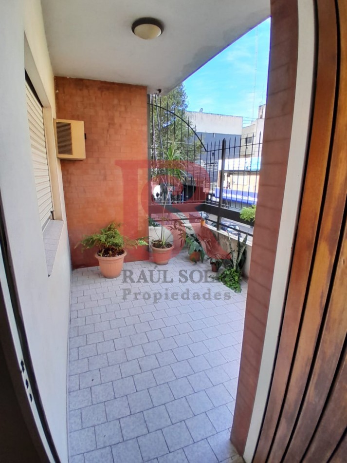 LP - Hermoso departamento dos ambientes con patio interno en Quilmes centro