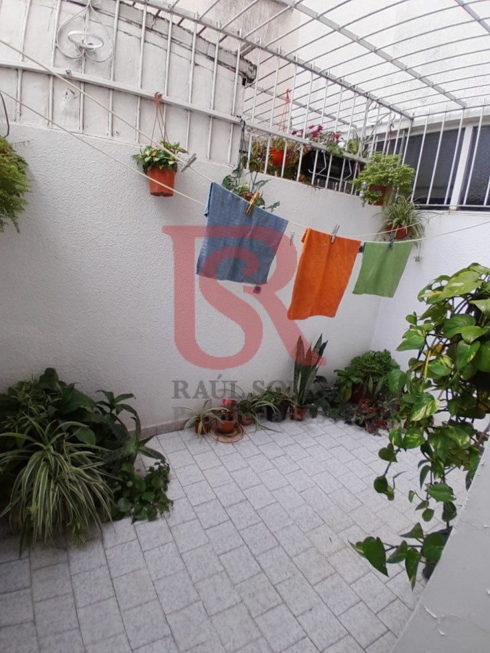 LP - Hermoso departamento dos ambientes con patio interno en Quilmes centro