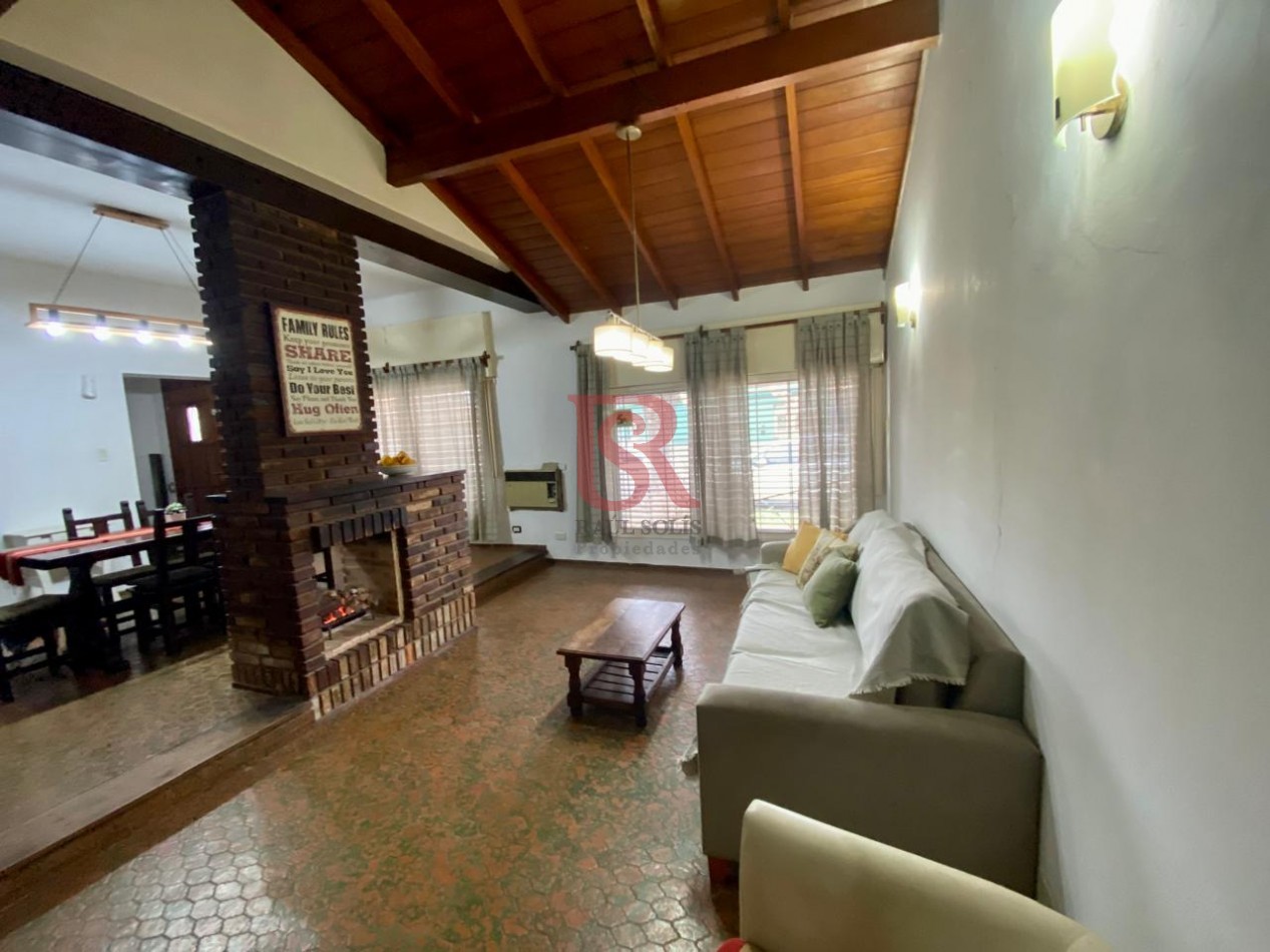 AM- CASA EN VENTA EN UNA SOLA PLANTA - QUILMES