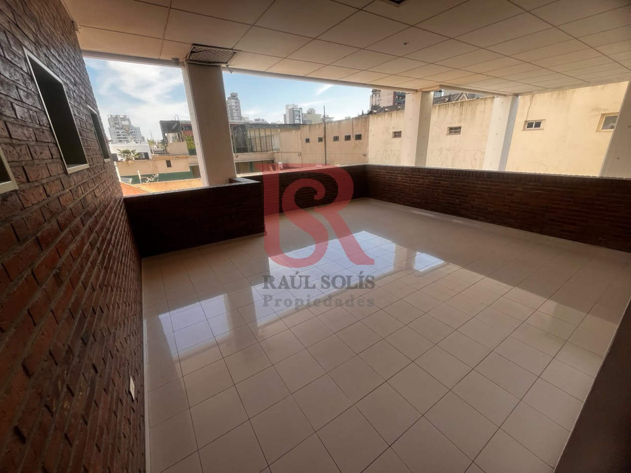 GZ- Gran Piso de Categoria cuatro ambientes dos cocheras