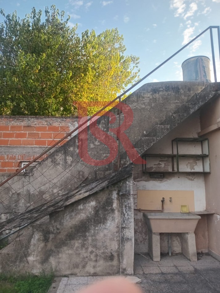 MS-VENTA DE TERRENO CON CONSTRUCCION A RECICLAR