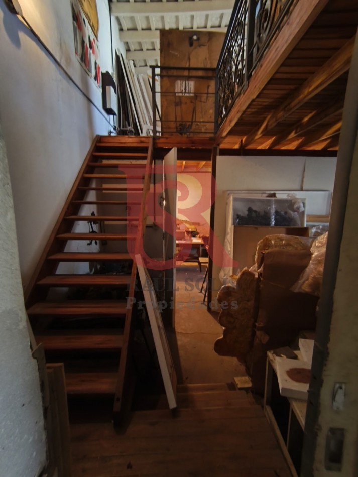 RS - Deposito amplio con espacio tipo loft en Quilmes centro