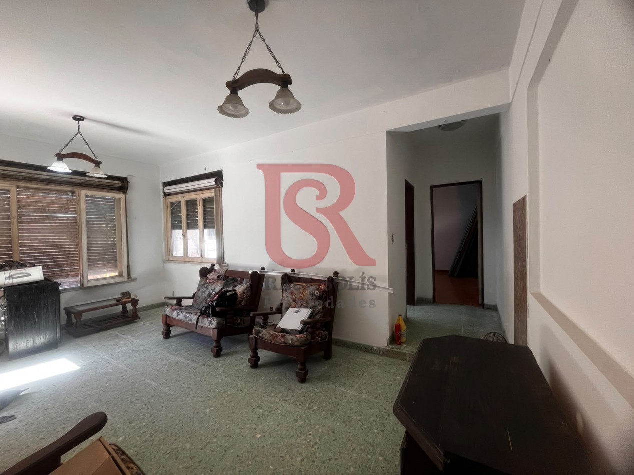 GZ- Casa tipo PH tres ambienes super amplia con patio privado