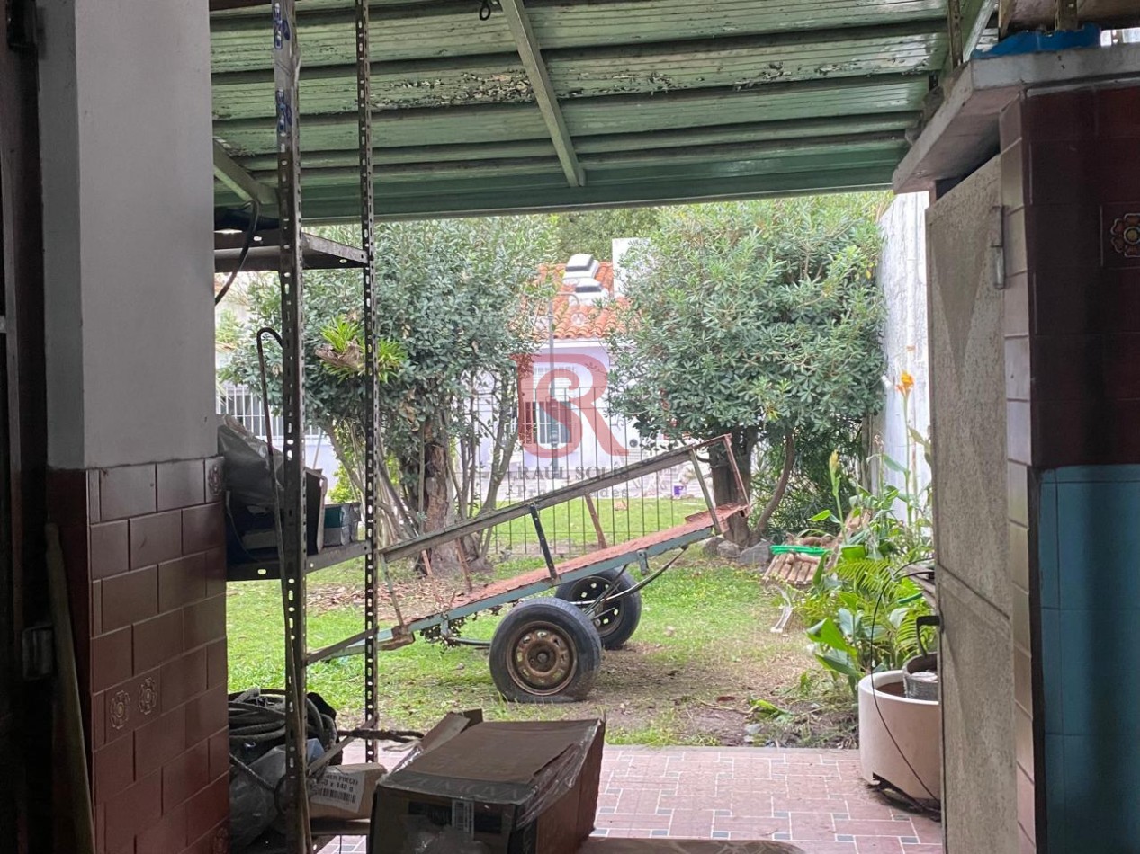 AM. Casa en Venta con gran terreno - Bernal