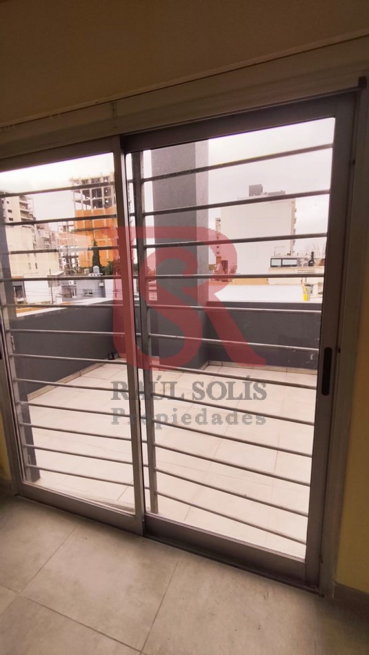DN - Excelente casa en alquiler en Quilmes residencial!!