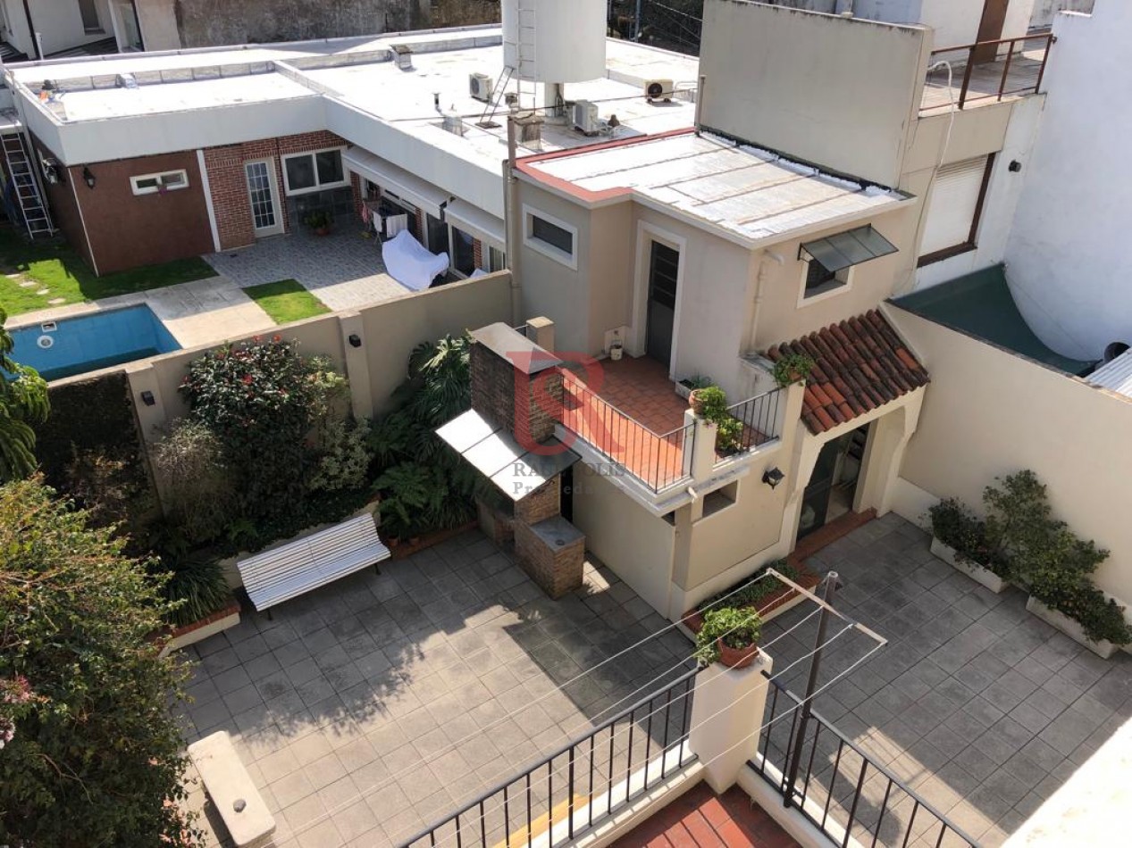 Impecable Casa en Venta Zona Residencial en Quilmes