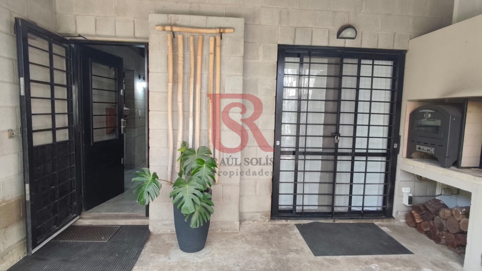 DN - Excelente ubicacion, Casa 4 ambientes en venta, Quilmes!! Apta Credito