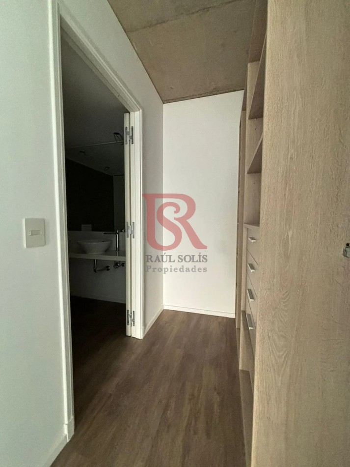 Excelente Departamento de 3 Ambientes en Quartier del Bajo 