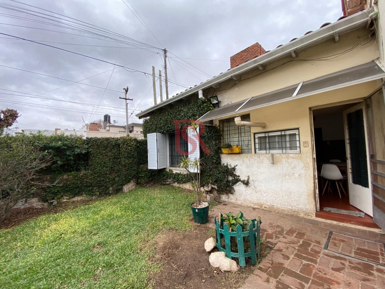 AM- CASA EN VENTA EN UNA SOLA PLANTA - QUILMES