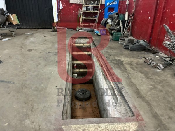 AV - Galpon/Deposito/Taller 250 m² cub con Fosa - Excelente Ubicacion