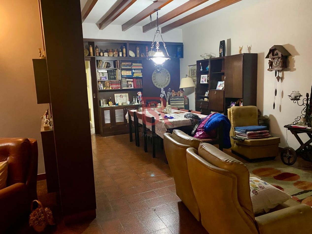 AM. Casa en Venta con gran terreno - Bernal