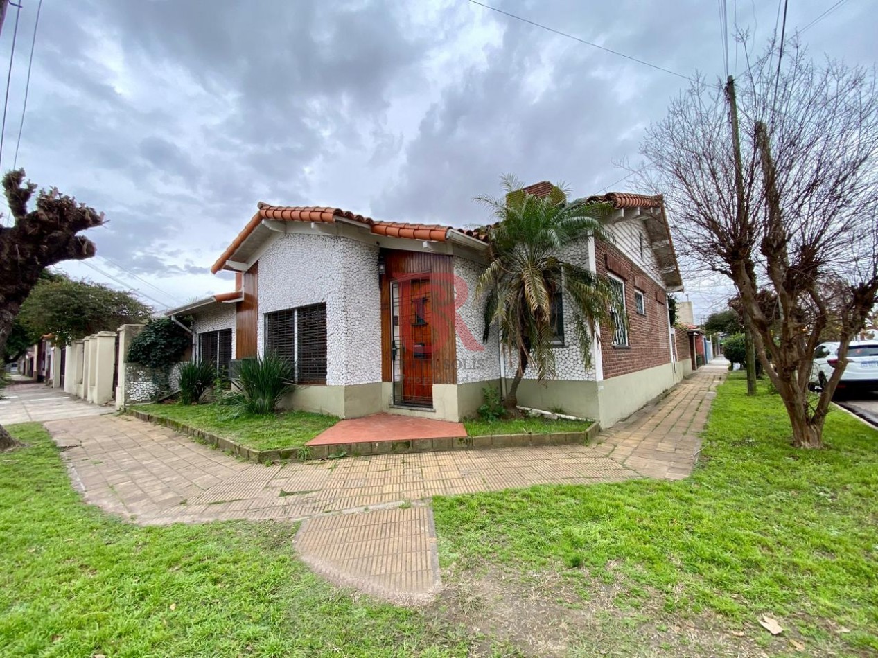 AM- CASA EN VENTA EN UNA SOLA PLANTA - QUILMES