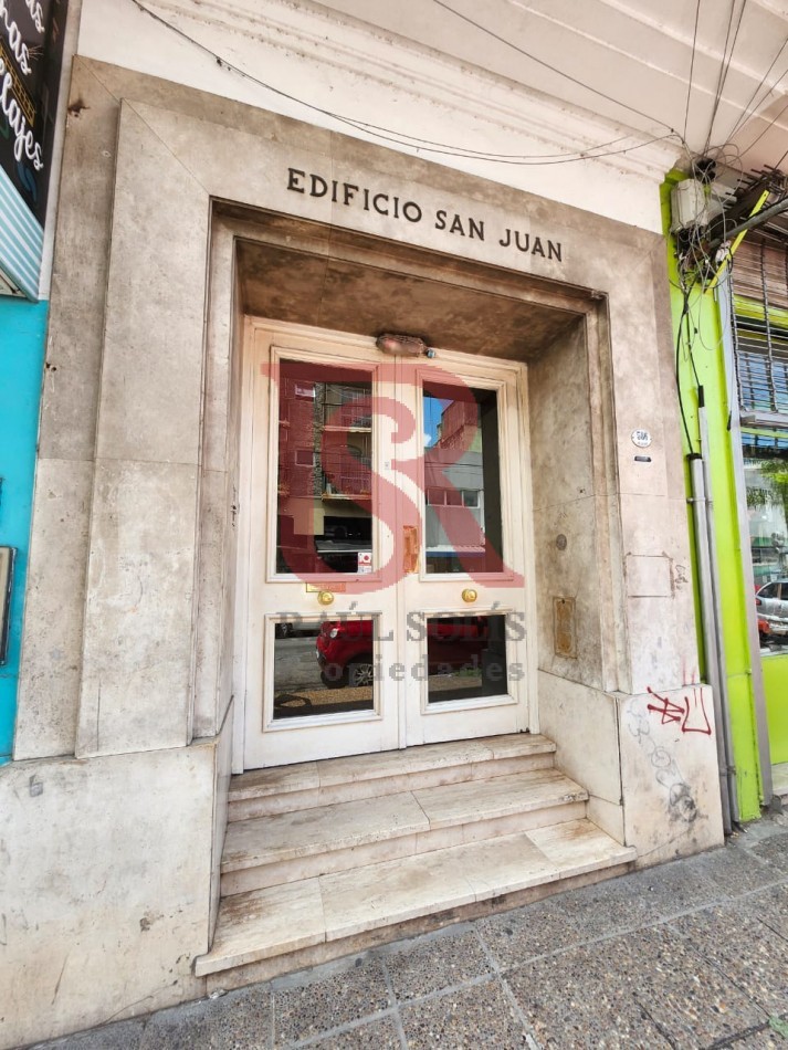 GZ - Excelente departamento dos ambientes con dependencia de Servicio