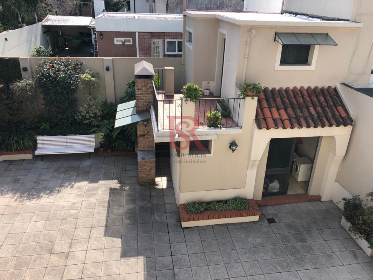 Impecable Casa en Venta Zona Residencial en Quilmes