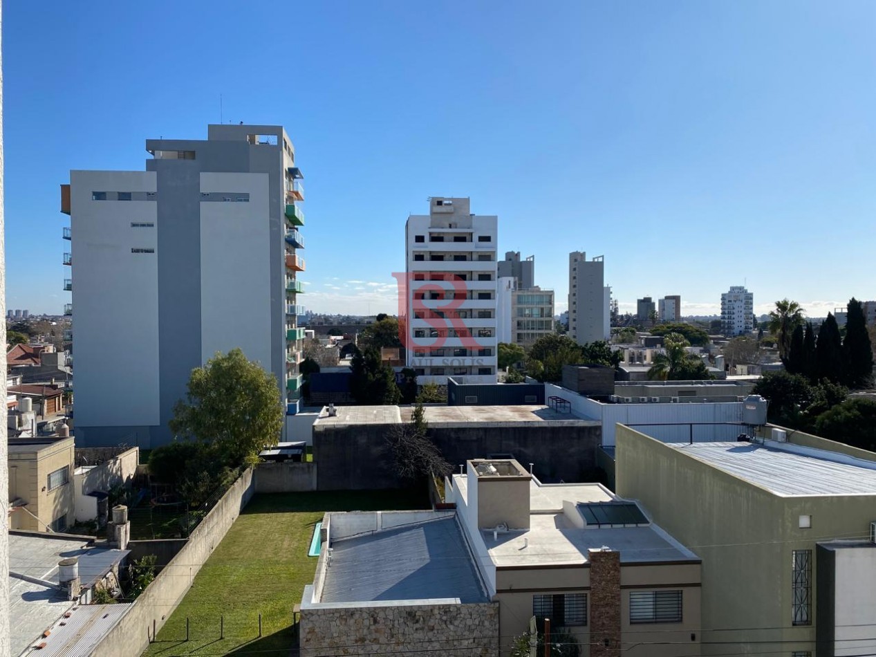 Departamento en Venta de 2 Ambientes en Berazategui