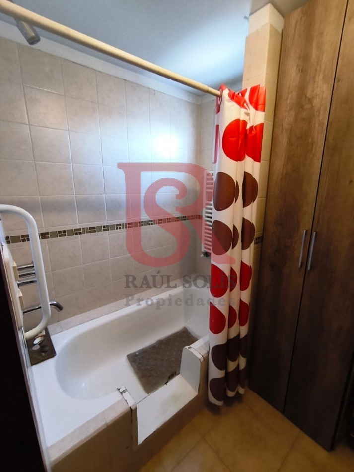 LP - VENTA hermoso departamento 2 ambientes luminoso en Quilmes centro