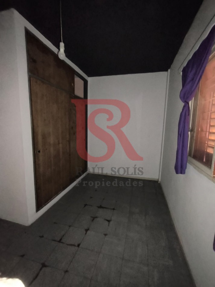 LP - Venta departamento a refaccionar 5 ambientes en Berazategui