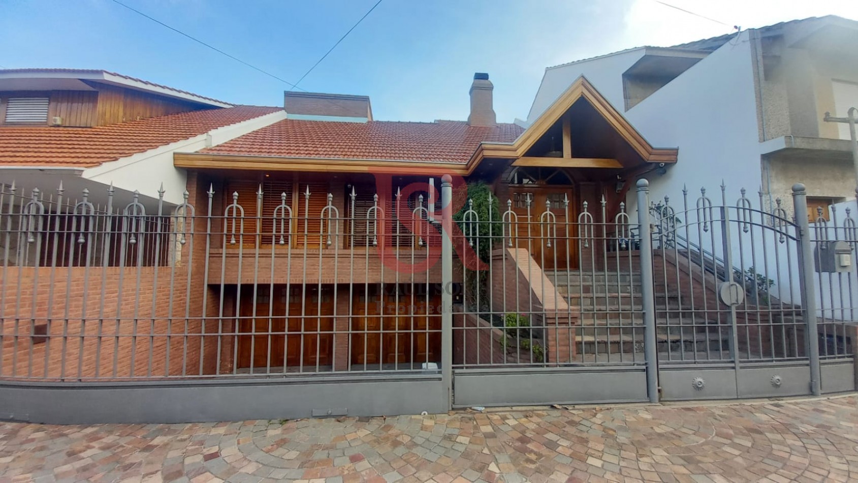 DN - Impecable Chalet de 4 ambientes, en venta, en Quilmes Oeste.!!