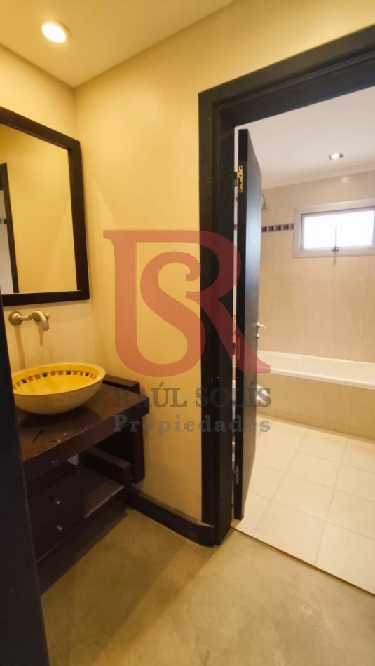 DN - Excelente casa en alquiler en Quilmes residencial!!