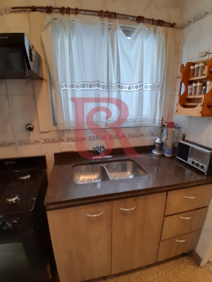 LP - Hermoso departamento dos ambientes con patio interno en Quilmes centro