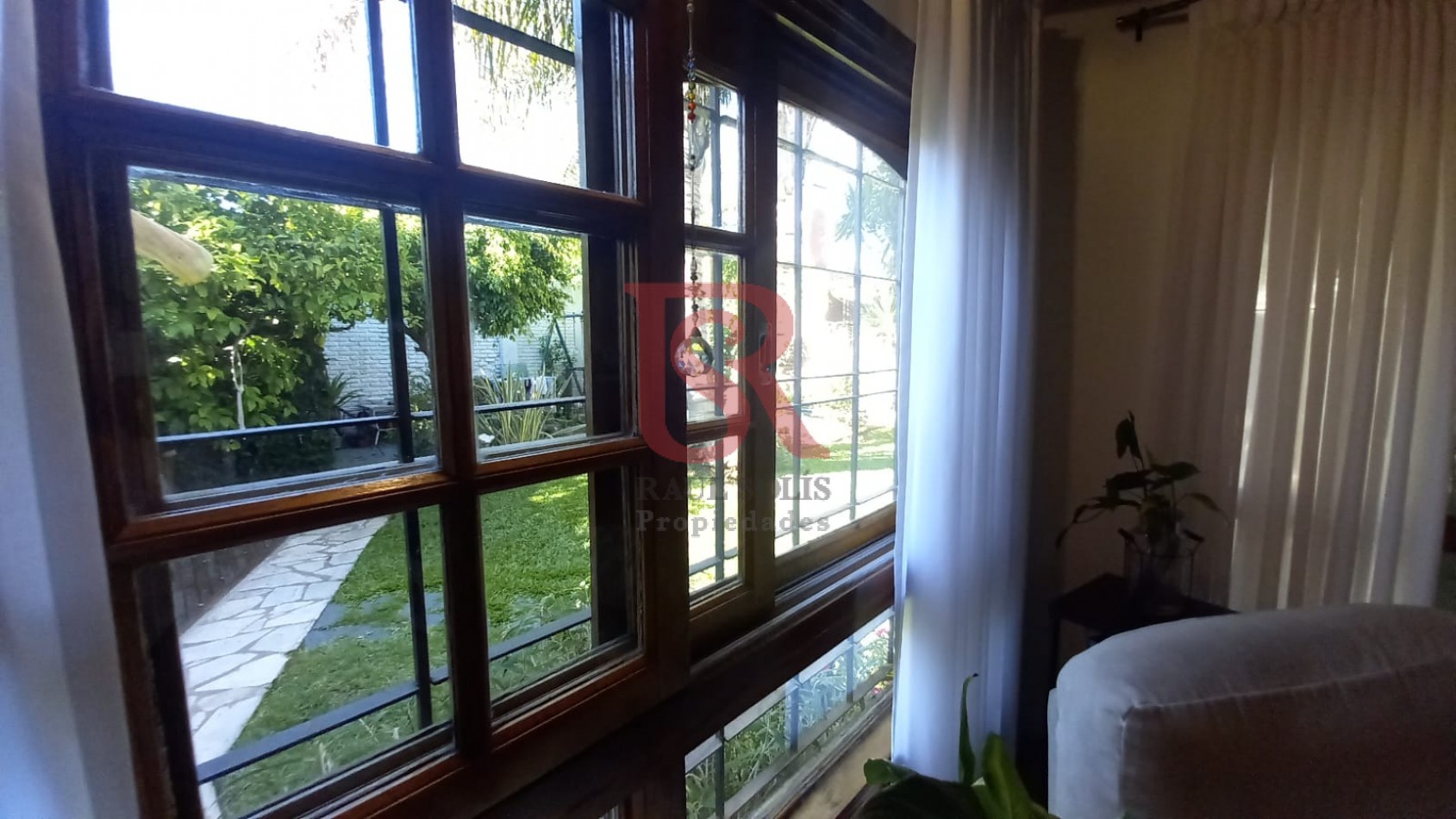 DN - Hermosa casa en venta en Quilmes Oeste