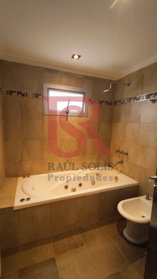DN - Excelente casa en alquiler en Quilmes residencial!!
