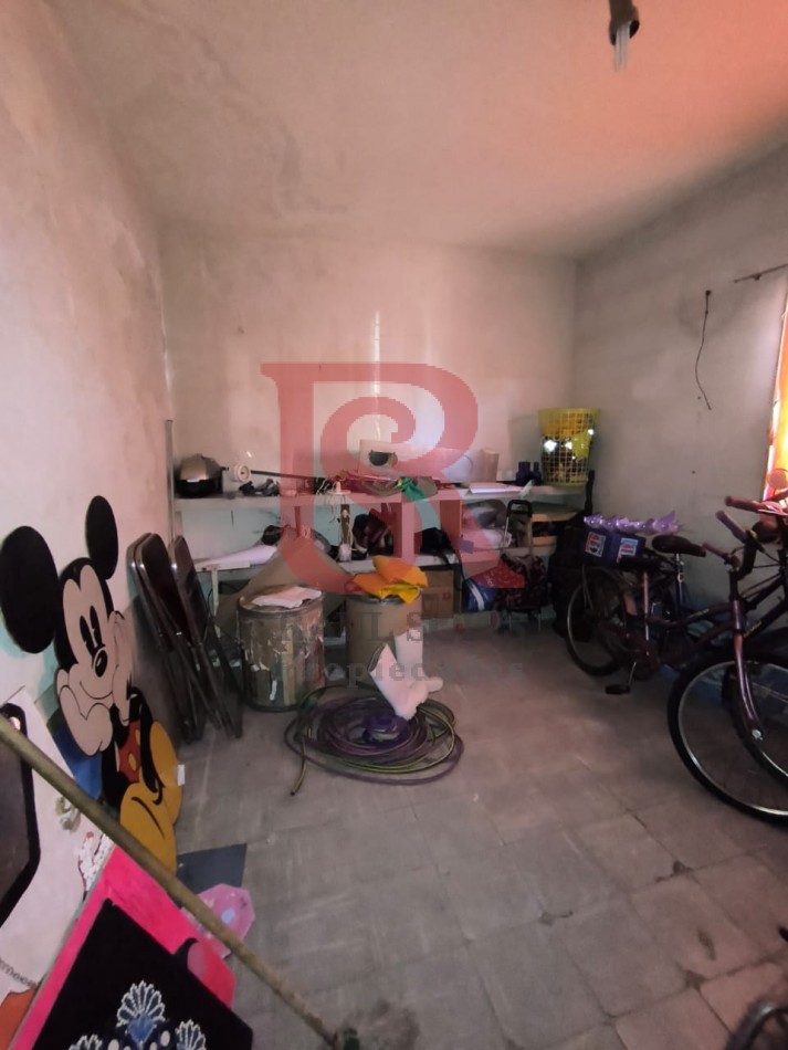 LP - Venta departamento a refaccionar 5 ambientes en Berazategui