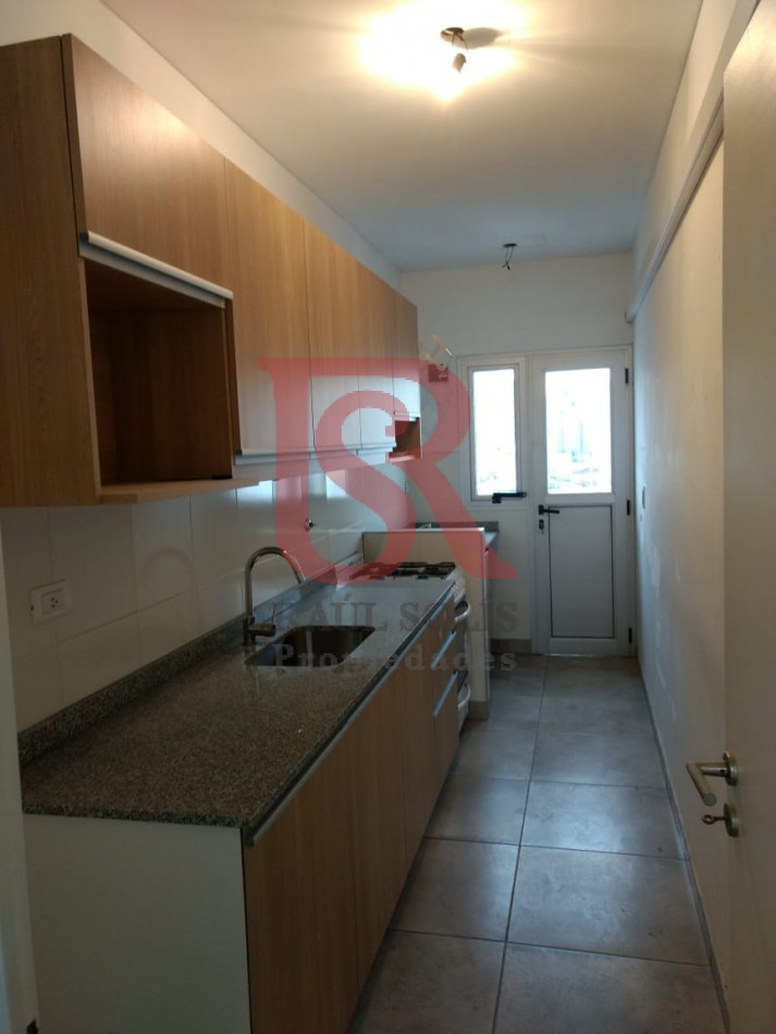 RS - Hermoso departamento 2 ambientes en Quilmes centro 