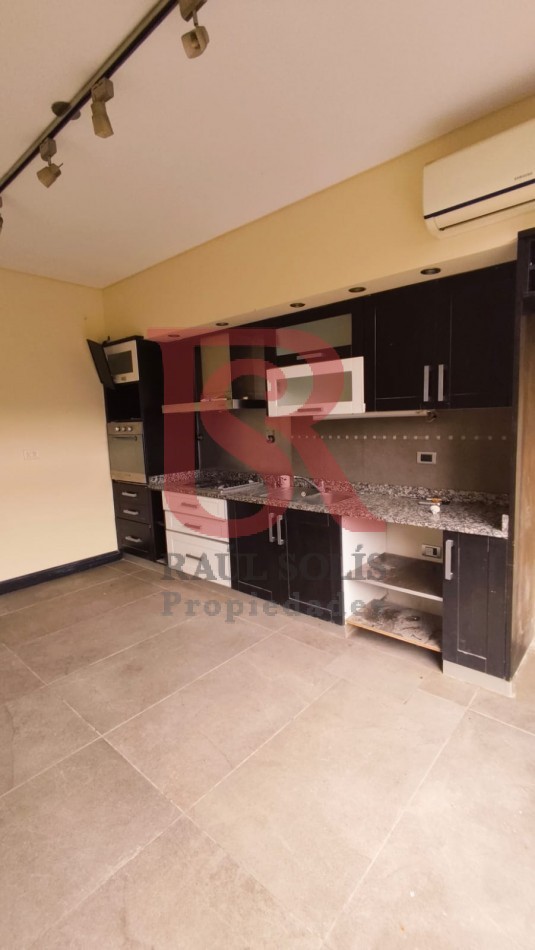 DN - Excelente casa en alquiler en Quilmes residencial!!