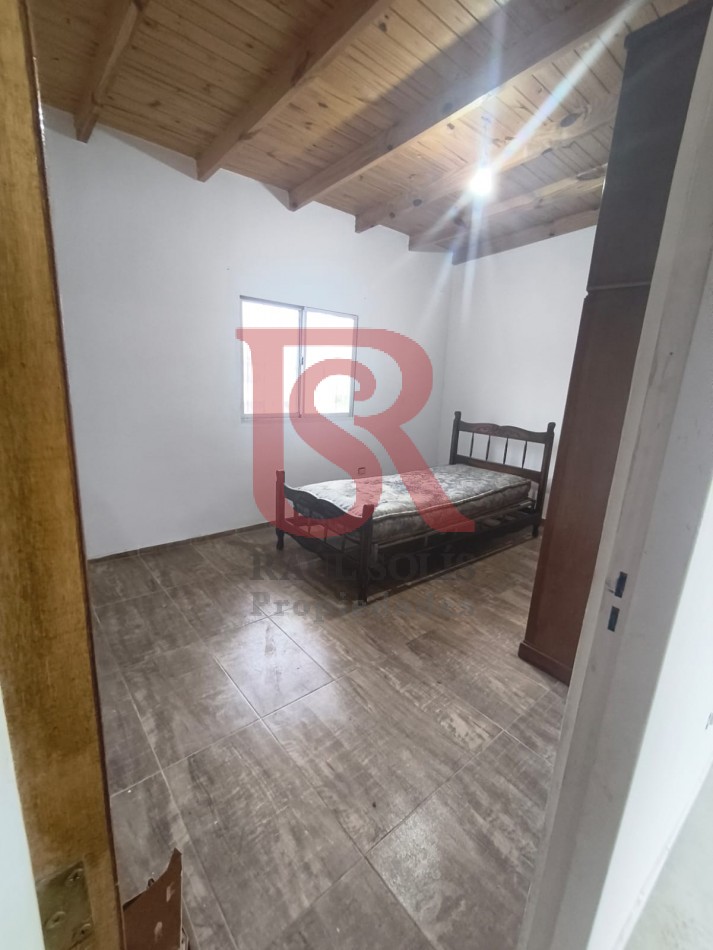 RS - ALQUILER tres ambientes primer piso por escalera en Quilmes