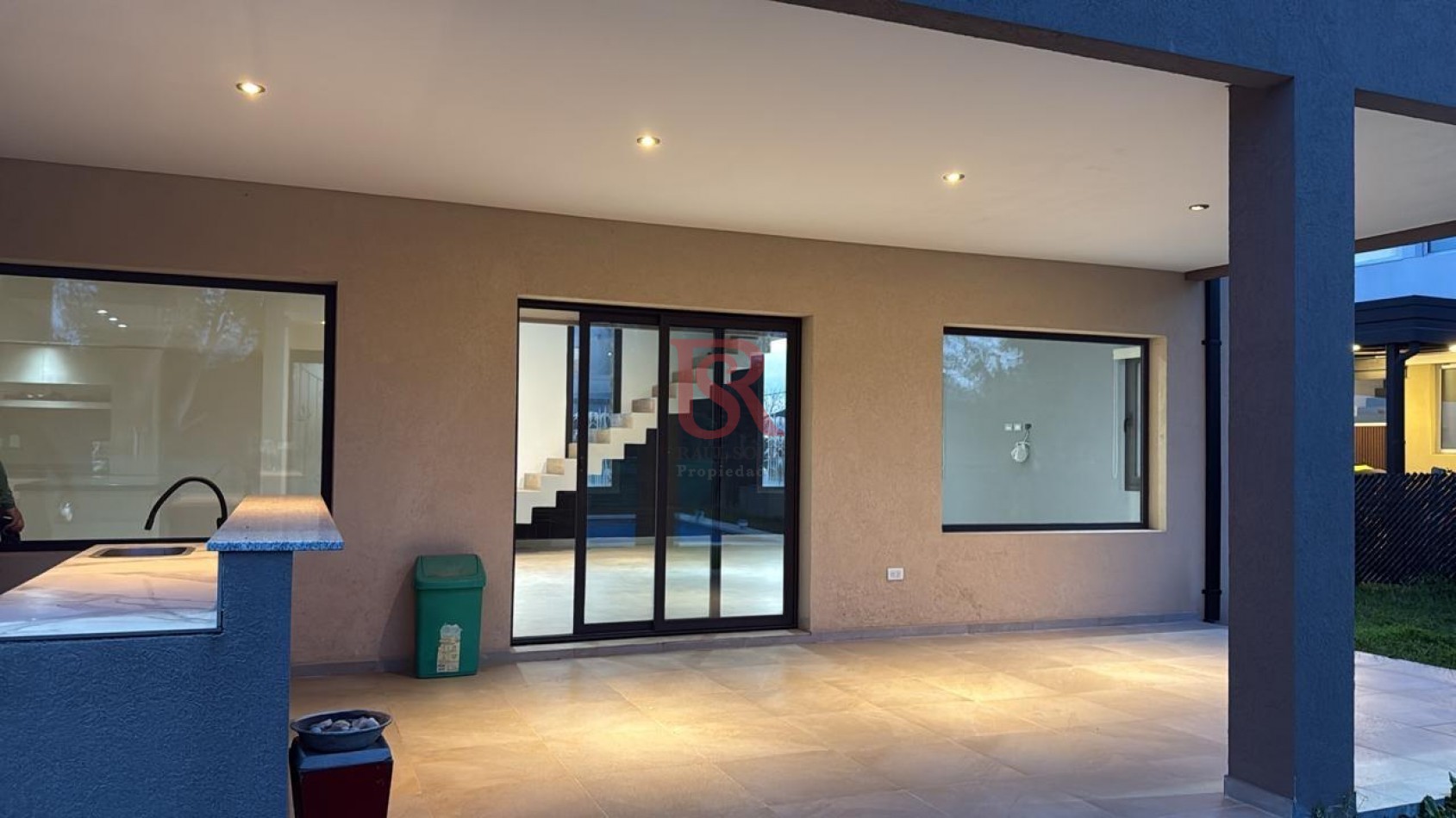 AM. Impecable Casa en Alquiler de 4 ambientes con Piscina