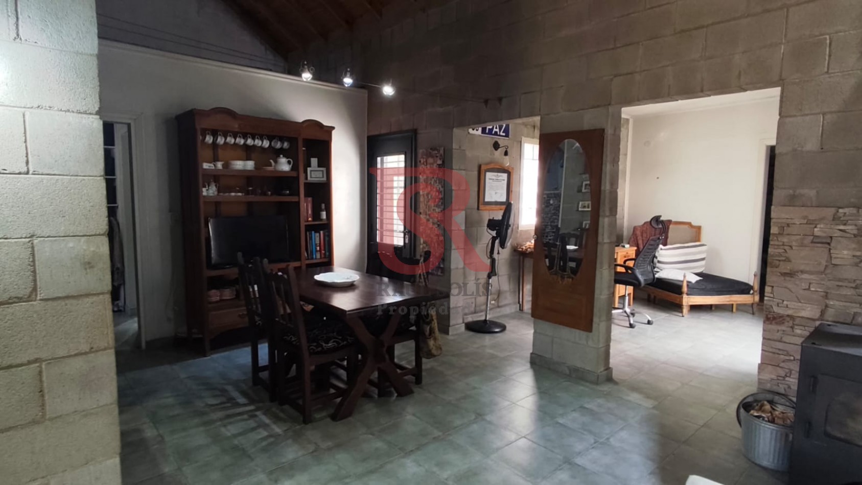 DN - Excelente ubicacion, Casa 4 ambientes en venta, Quilmes!! Apta Credito