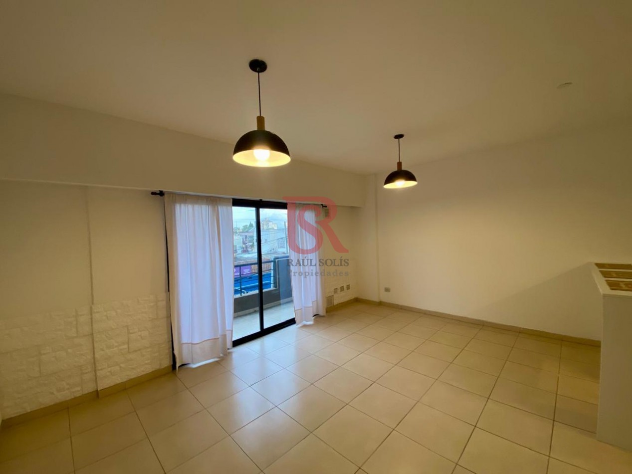 AM. Departamento 3 ambientes en Venta Centro Berazategui