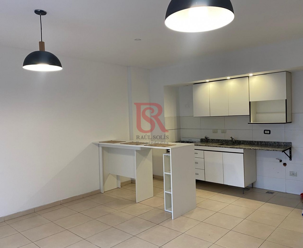 AM. Departamento 3 ambientes en Venta Centro Berazategui