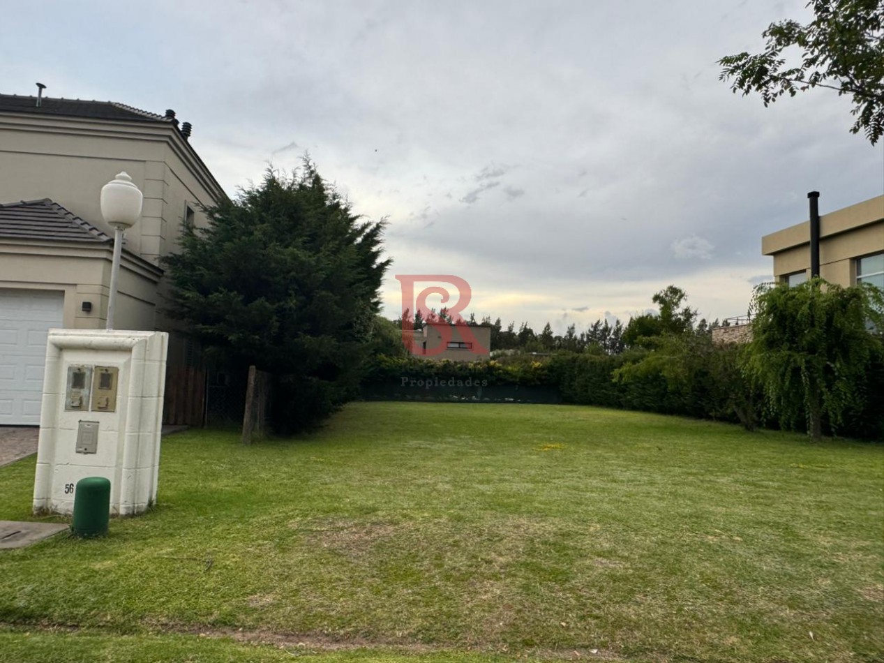 AM. Lote Central en Venta Barrio Cerrado Las Acacias de Hudson