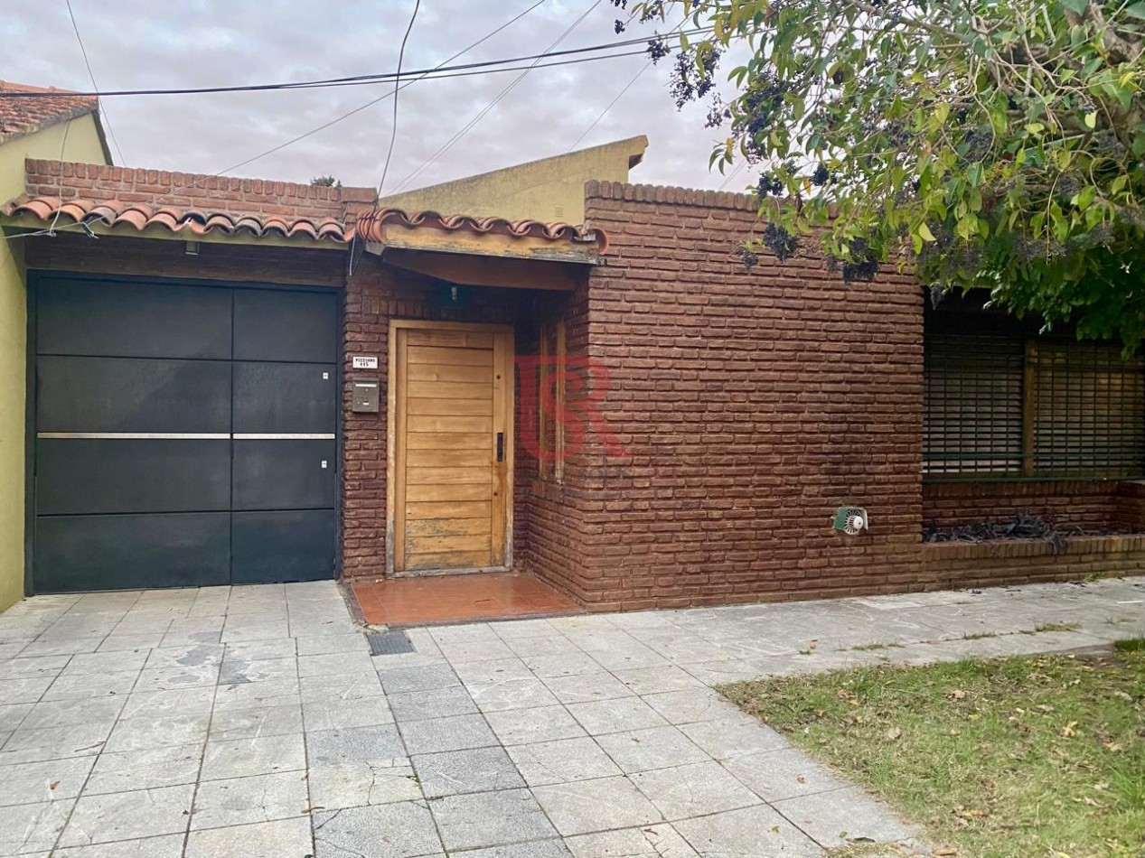 AM. Casa en Venta con gran terreno - Bernal