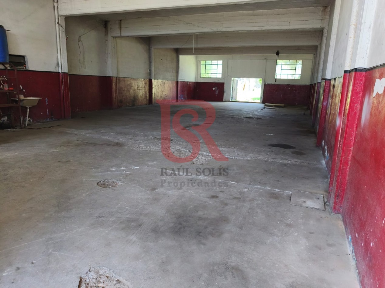 AV - Galpon/Deposito/Taller 250 m² cub con Fosa - Excelente Ubicacion