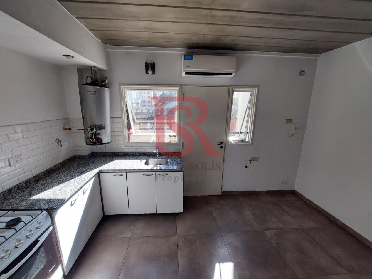 DN - Loft 2 ambientes con cochera en alquiler, Quilmes