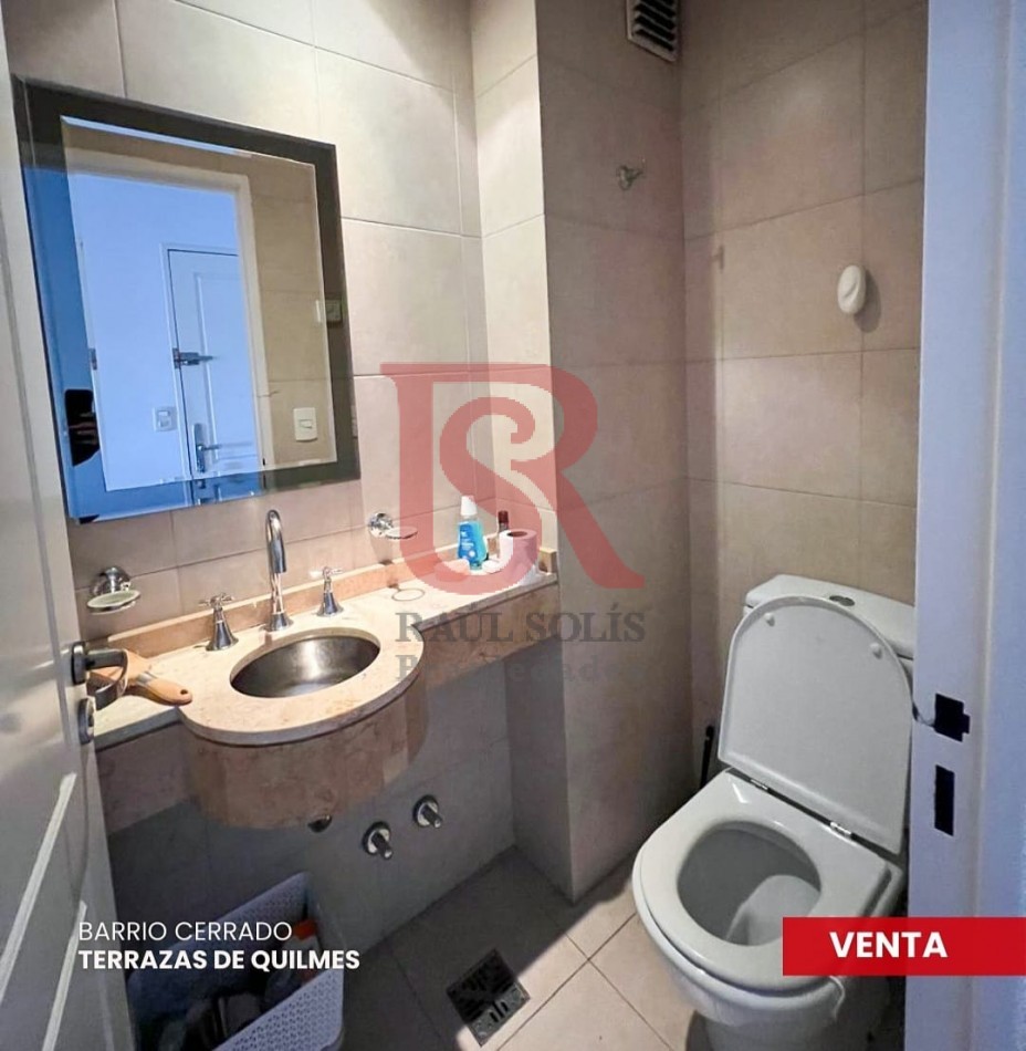 GZ - RETASADO INMEJOREBLE PRECIO...!!! Departamento super luminoso y de gran metraje tres ambientes