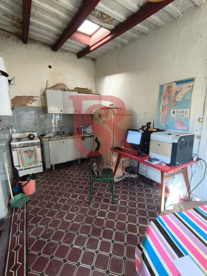 RS - Deposito amplio con espacio tipo loft en Quilmes centro