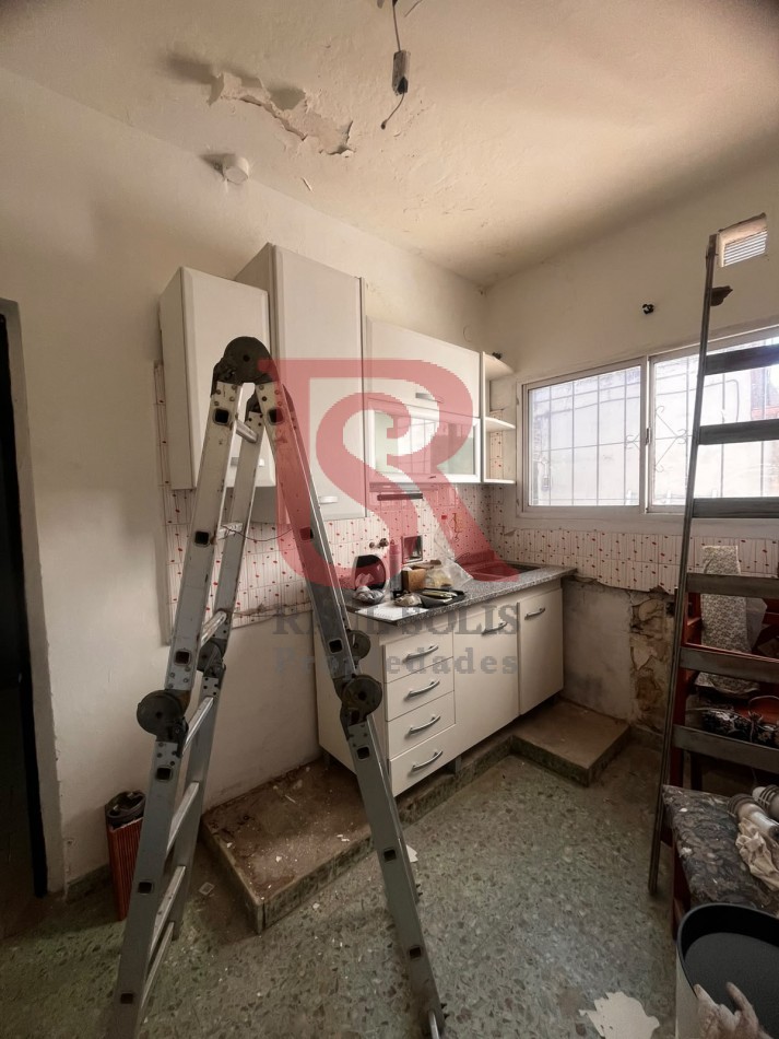 GZ- Casa tipo PH tres ambienes super amplia con patio privado
