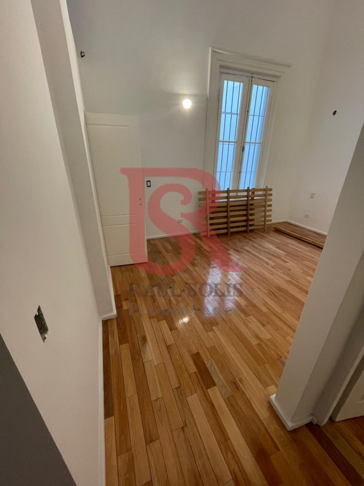 LP - VENTA! Hermoso departamento 3 ambientes en San Telmo