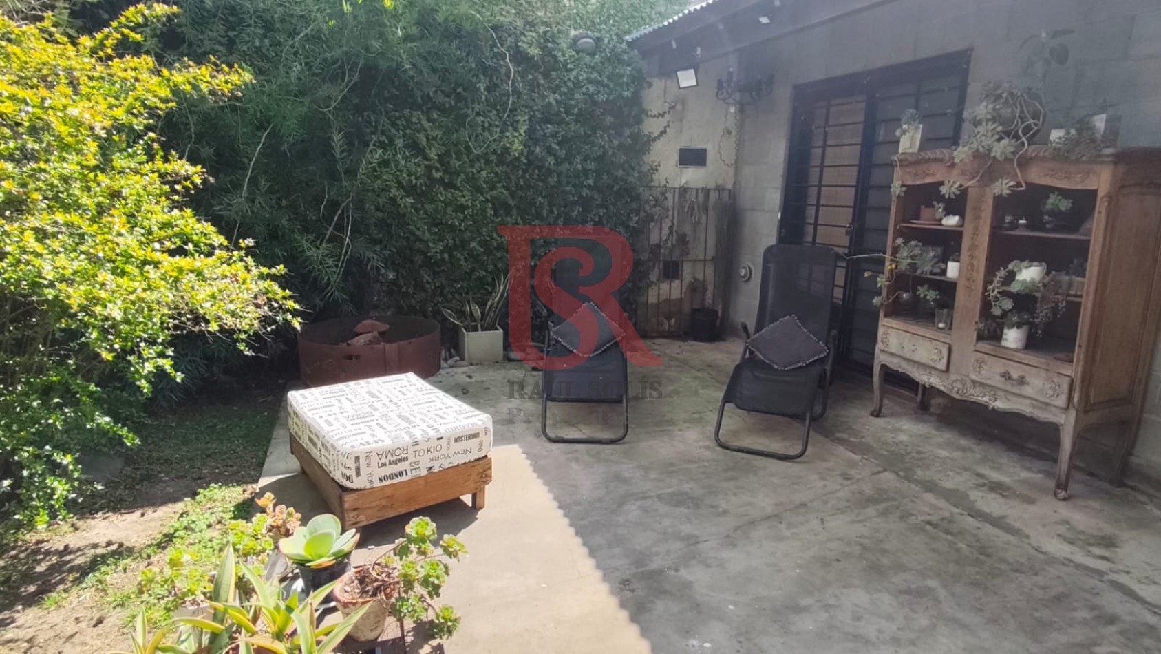 DN - Excelente ubicacion, Casa 4 ambientes en venta, Quilmes!! Apta Credito